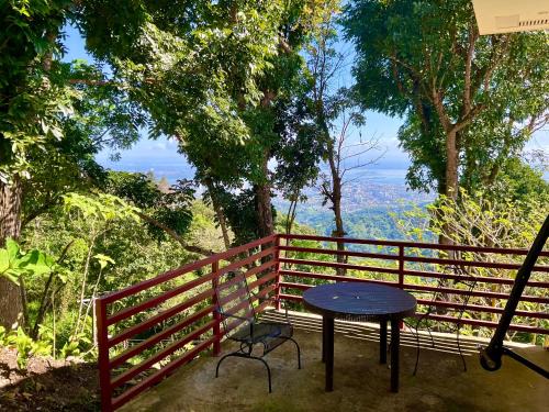 Cebu Casa | Aguanga Cabin at Threesome Cafe