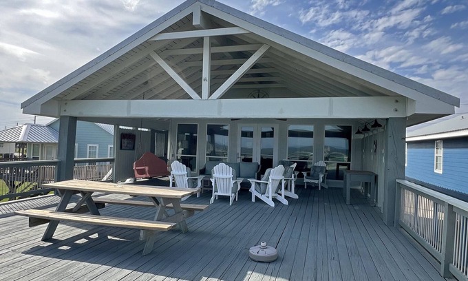 Grand Isle Casa | Ah Tugudtubtru - Vistas del amanecer con un espacio de cubierta perfecto.