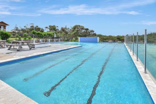Caves Beach Villa | Ahoy Villa at Caves Beach Villas