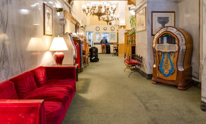 Mid-Market Hotel | Aida Plaza Hotel