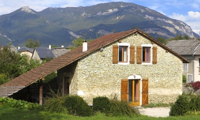 Ceyzerieu Casa | Aignoz - Ceyzerieu - Gîte