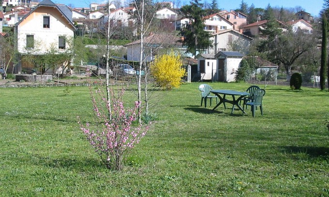 Saint-Rome-de-Cernon Casa | AIR-CONDITIONED HOUSE 12 KM FROM THE MILLAU VIADUCT