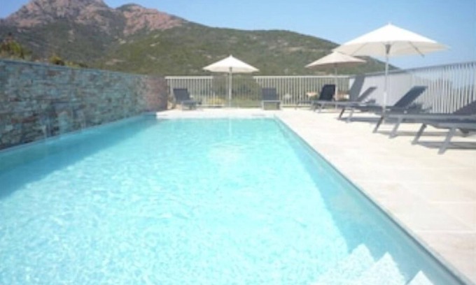 Galeria Apartamento | Air-conditioned apartment, heated pool, wifi, 2 bedrooms, 7 min beach, 1 min river