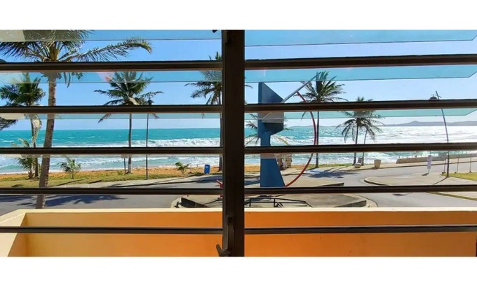 La Pared Condominio | "AIR CONDITIONED" BEACH FRONT HOME IN PARADISE