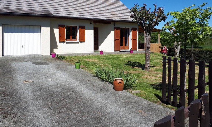Calvinet Casa | Casa rural con aire acondicionado ideal para una familia en el campo para 4 personas