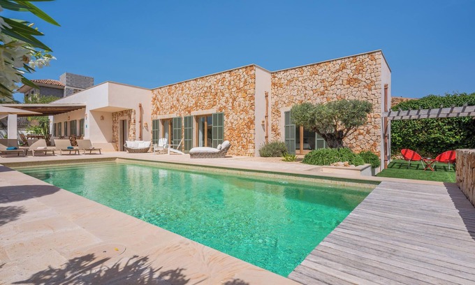 Cala Llombards Casa | Casa con aire acondicionado cerca de la playa con bonito diseño, piscina, terraza, jardín y Wi-Fi