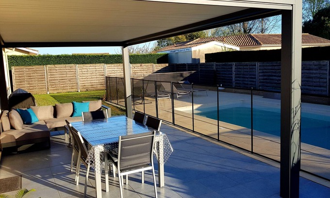 Izon Casa | Casa contemporánea con piscina cerca de Burdeos y Saint-Emilion