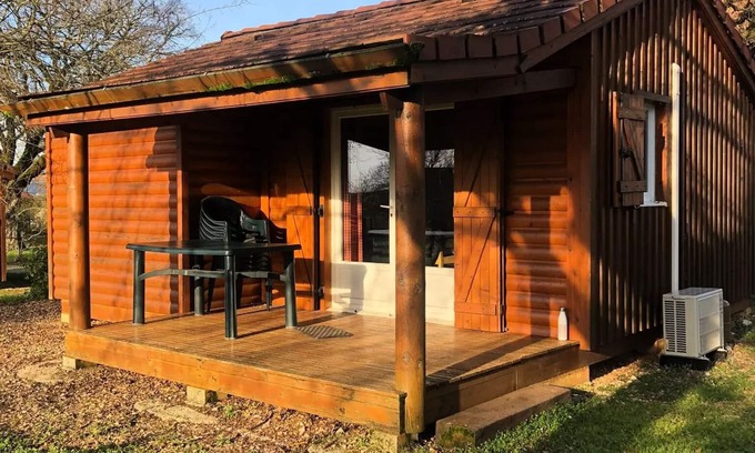 Rocamadour Chalet De Esquí | Klimatisierte Waldchalets (30 m²) für 4 Personen