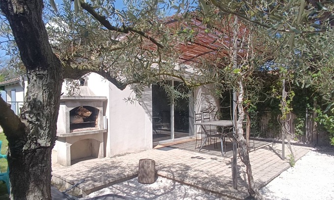 Boulbon Cabaña | CASA DE AIRE ACONDICIONADO EN PROVENCE cerca de Avignon / ARLES / St Rémy de Provence