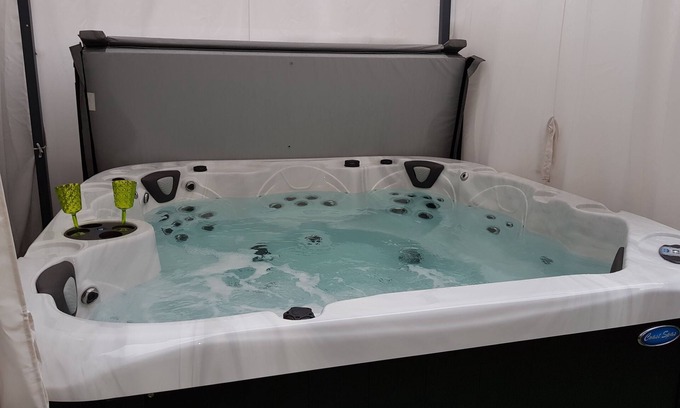 Colmar Casa | casa centro de la ciudad de colmar con jacuzzi y jardín privado