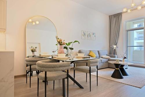 Motor City Apartamento | Air Homes - Stylish Urban Living in a Modern 1BR