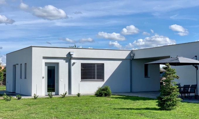 Trebon Apartamento | AirbnbTřeboň - modern apartment