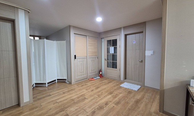 Unseo-dong Casa | AirDragon Guest House