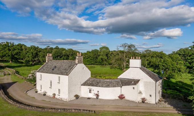 Castle Douglas Casa | Airds of Kells House