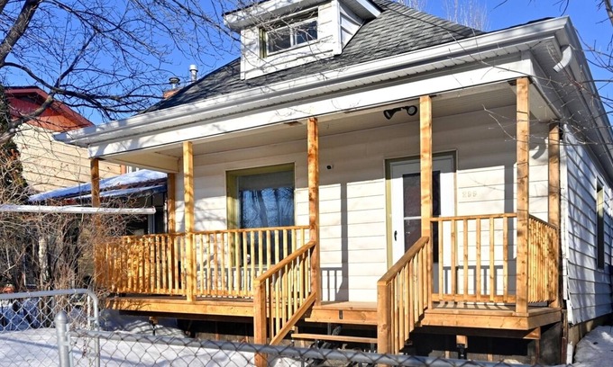 St. James Casa | Airport 2 beds + Office beauty