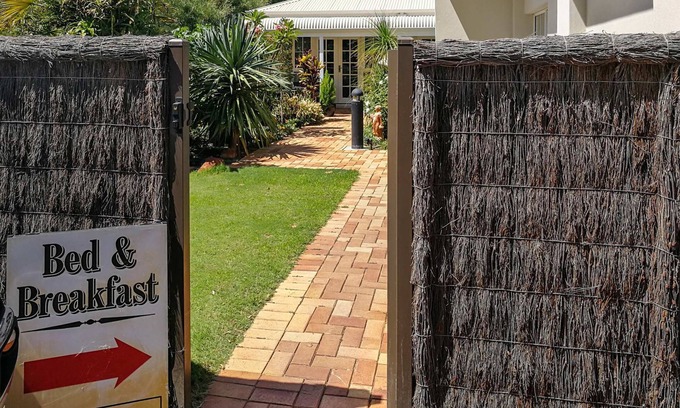Redcliffe Cama Y Desayuno | Airport B&B