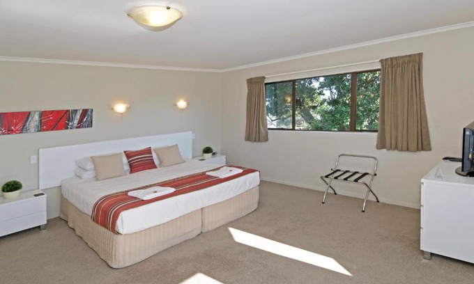 Onehunga Hotel | Airport Harbour Motel