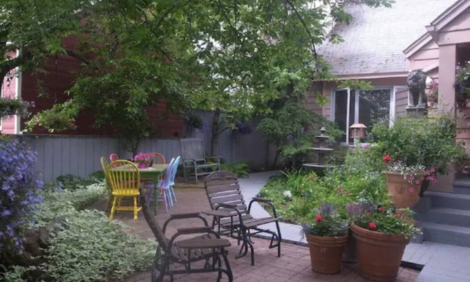 Airport Heights Community Council Casa | AIRPORT HEIGHTS HIDEAWAY King Bed-Walking distance to Alaska Regional Hospital