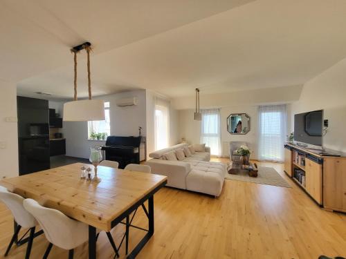 Mannswoerth Apartamento | Airport Viena Unterkunft