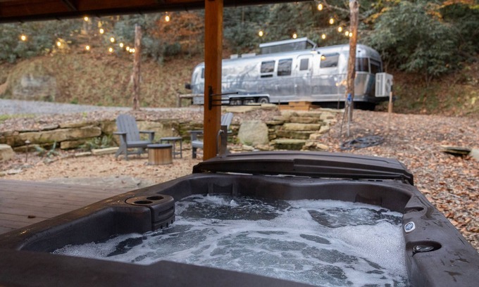 Pisgah Forest Casa | Airstream w/ Bathtub, River, & Hot Tub