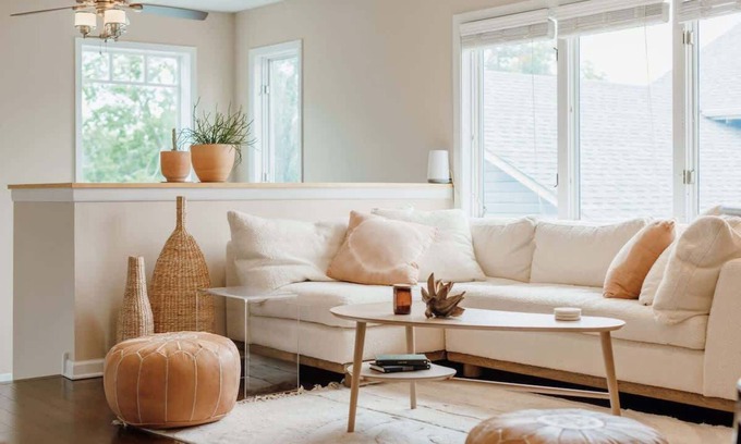Northeast Minneapolis Casa | Airy, Bright Boho Digs/ King bed, best sleep