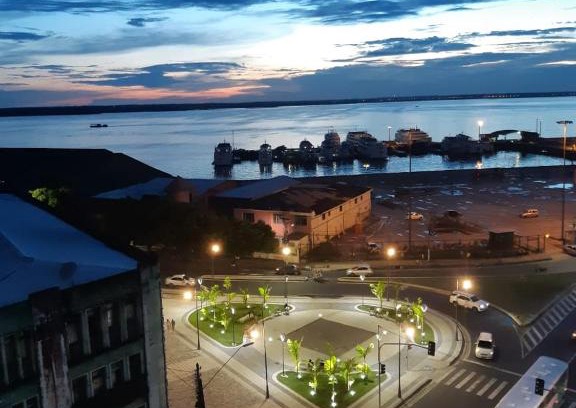 Centro Apartamento | Ajuricaba Suítes 4