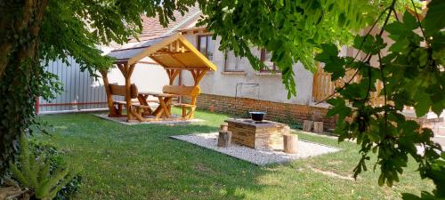 Mako Apartamento | Akácfa Vendégház