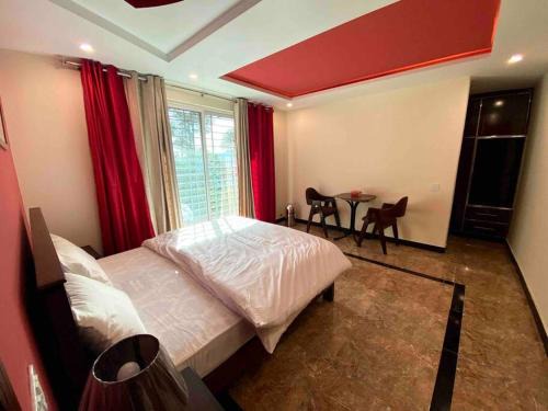 Murree Apartamento | AK Hotel & Suites