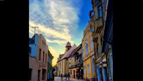 Brasov City Centre Apartamento | Aki Apartment