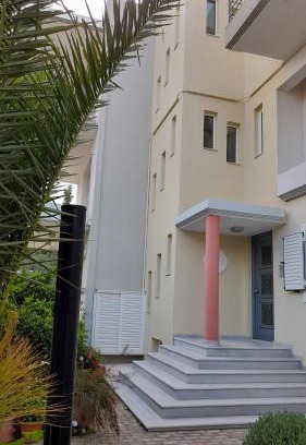 Paralia Porovitsis Apartamento | Akrata Rose Garden Apartments II