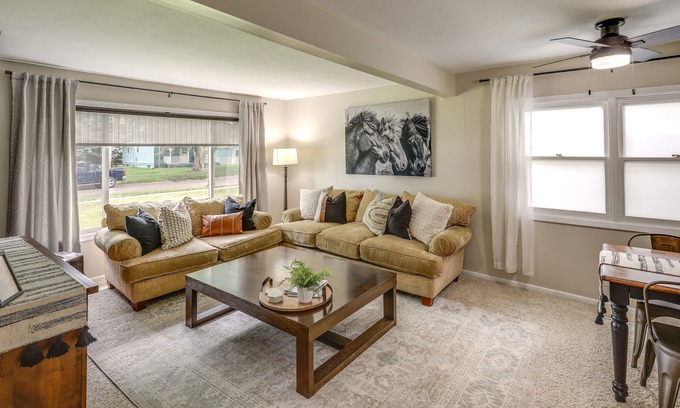 Akron Casa | Akron Getaway w/ Backyard Patio + Gas Grill!