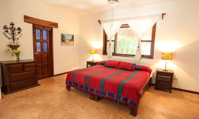 Akumal Cabina | Akumal, Art Jungle Cabin Pakal