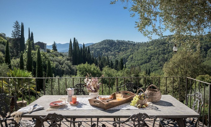 Vicopelago Casa | Impresionante villa del siglo 18, con magníficas vistas y la piscina, 8 km de Lucca