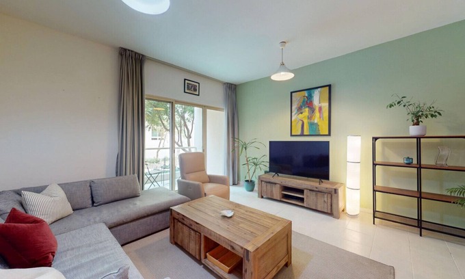 The Greens Apartamento | Al Dhafrah - Peaceful One Bed in The Greens