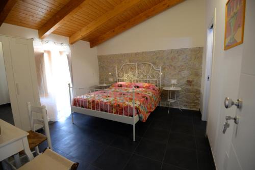 Fondi Cama Y Desayuno | Al Giardino di Anna
