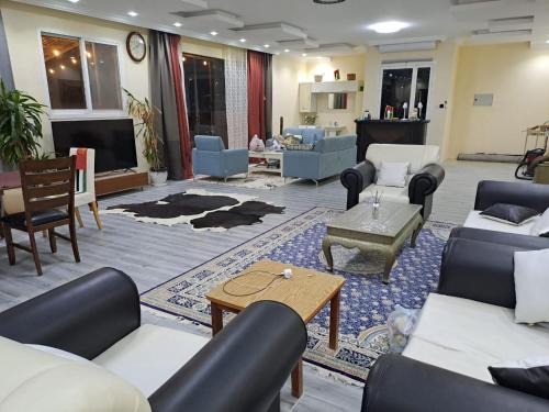 Al Khatim Otro | Al Khatem Al Qadeem Farms Majlis Style Accommodation Stay with BBQ Facilities