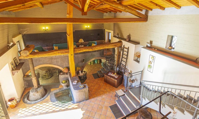 Zafferana Etnea Casa | Al Palmento - ancient Sicilian millstone at the foot of Etna