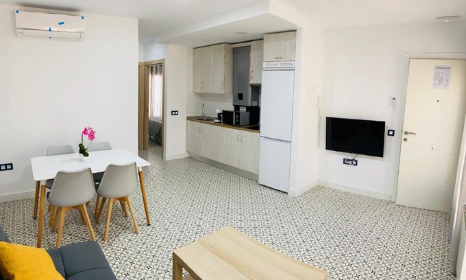 Margallo Apartamento | Al-Qazeres Suites
