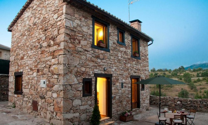 Horcajuelo de la Sierra Casa | AL VIENTO, Alojamiento & Turismo Rural Horcajuelo