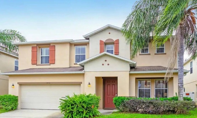 Legacy Park Casa | AL436 Beautiful 6 Bedroom Executive Pool Villa