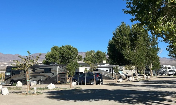 Olancha Alquiler De RV | Alabama Hills Mt. Whitney Lakeside RV Camping Site #5