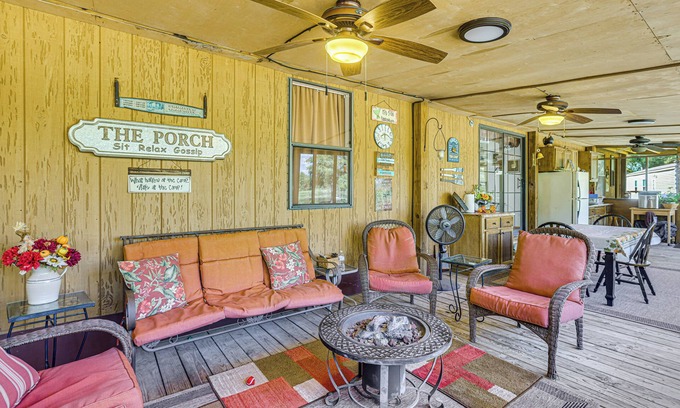 Catherine Casa | Alabama River Retreat: Dock, Fire Pit, Grill!