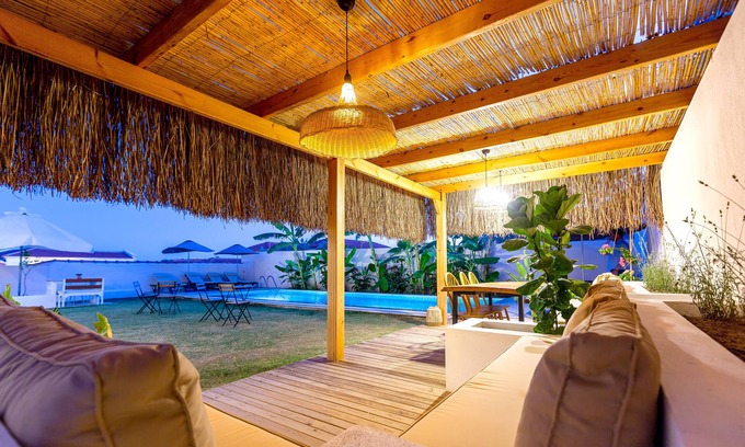 Tokoglu Hotel | Alacati Fora Bella