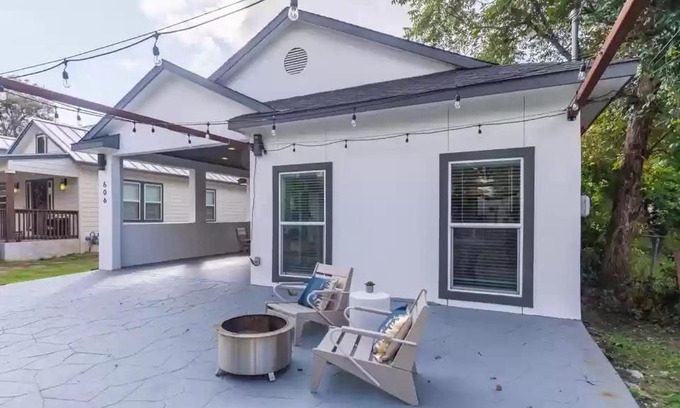 Southtown Casa | Alamo City Haven