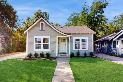 Highland Park Casa | Alamo Getaway