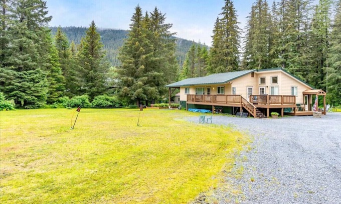 Bear Creek Casa | Alaska Moose Trail Lodging - Private Retreat, Sleeps 8