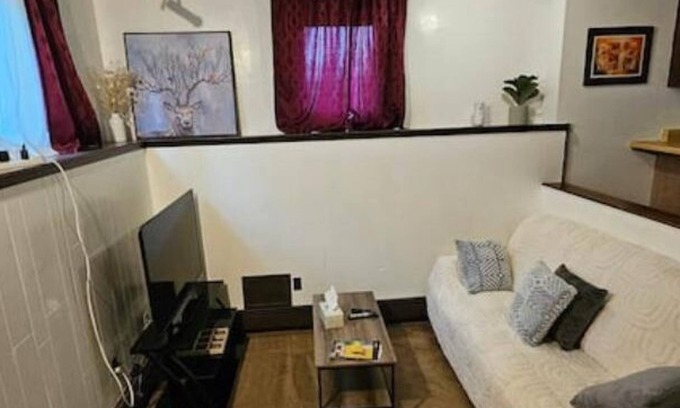 College Apartamento | Alaska Rafiki - Unit 3