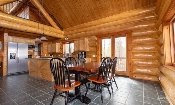 Palmer Casa | Alaskan Lodge with Hot Tub 🛁