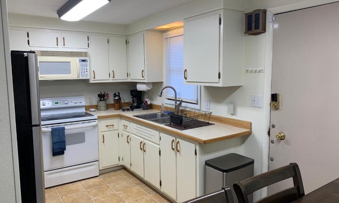 Fairbanks Apartamento | Alaskana 3 bedroom Upper Apt