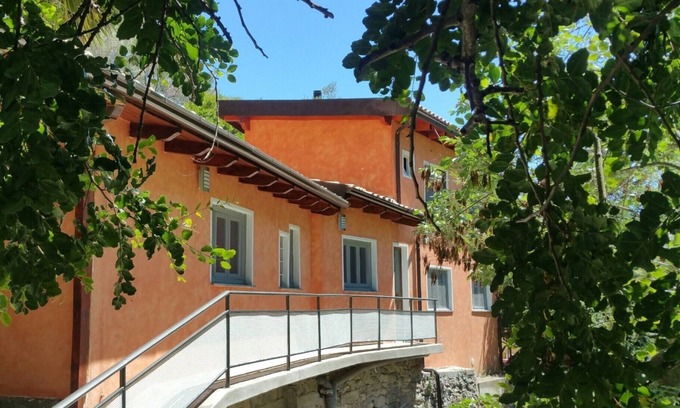 Alassio Apartamento | ALASSIO con jardín privado, TV / Wi-Fi, BARBACOA, motor 50 CC